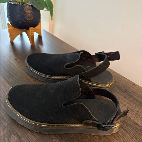Dr Marten women mules - Picture 2 of 5